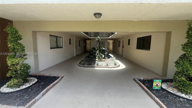 Building Photo - 8045 SW 107th Ave