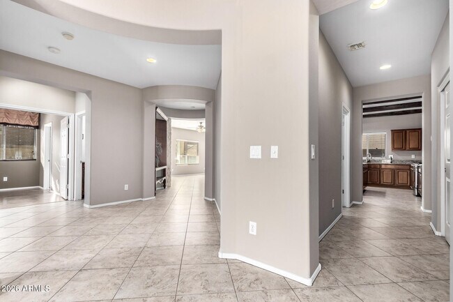 Building Photo - 19411 W Jefferson St