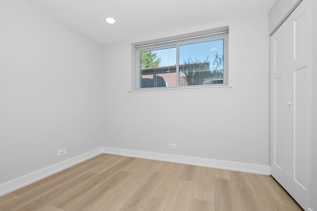 Building Photo - 16822 91st Ave