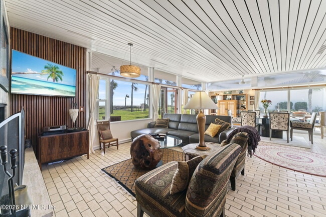 Building Photo - 2337 Seminole Rd