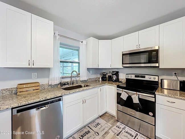 Building Photo - 760 Becker Ave NE