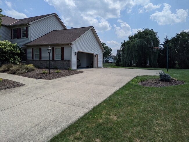 Building Photo - 34521 Springvale Cir