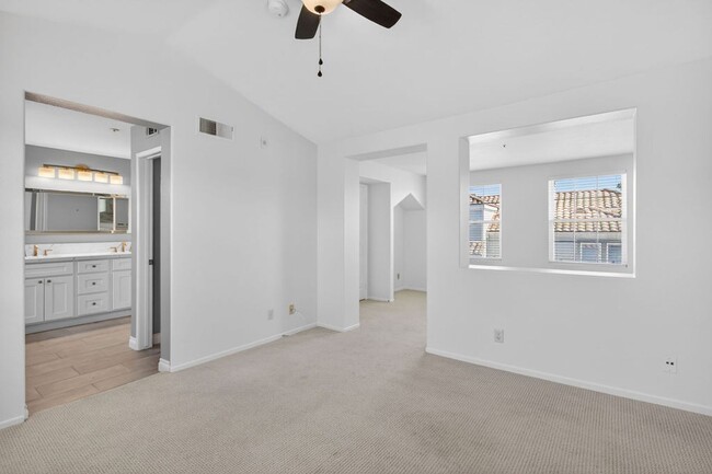 Building Photo - Bright & Updated 2 Bedroom Home with Flexible Primary Retreat and Amazing Community Amenities!