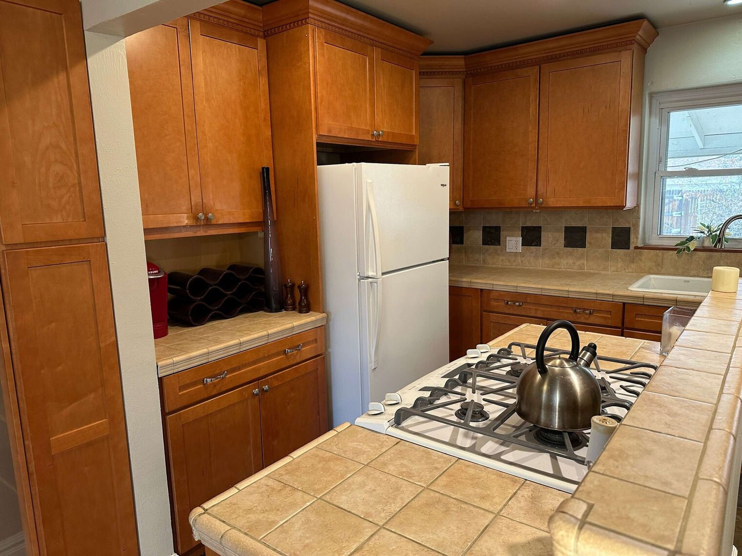 Building Photo - 2933 Ivanhoe St