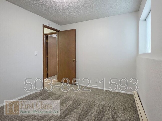 Building Photo - 47 Eagle Crest Dr