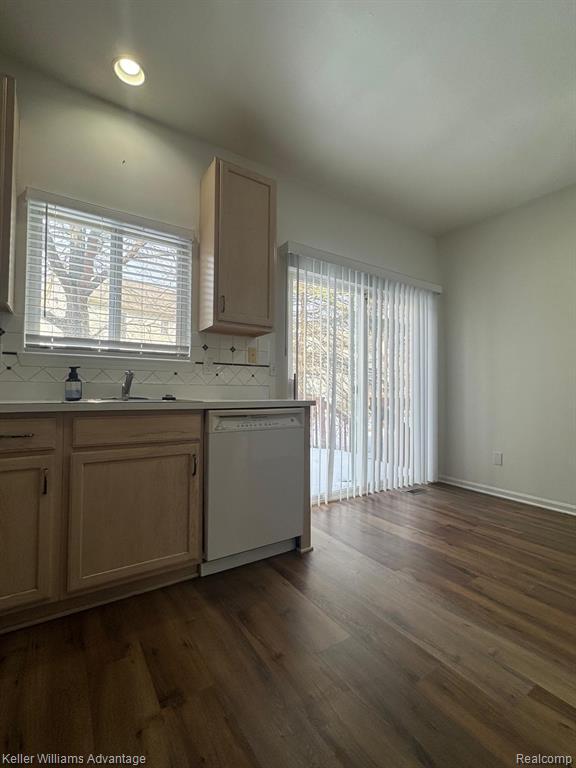 Building Photo - 38478 Lynwood Ct