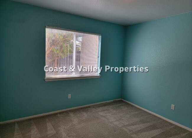 Building Photo - King City home for RENT!!!