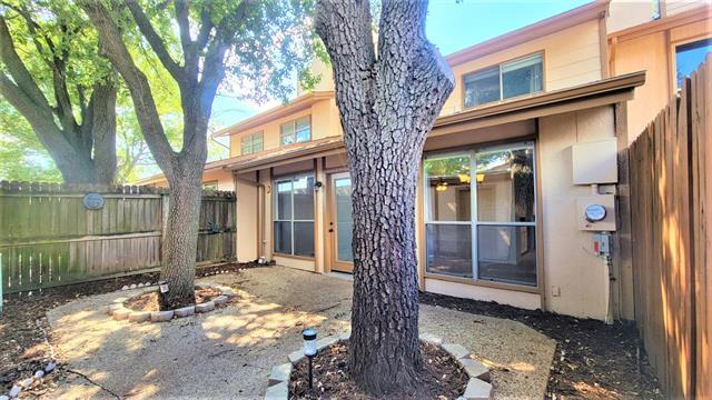 Building Photo - 2118 Warnford Pl
