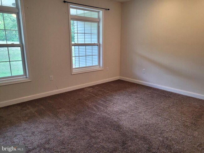 Building Photo - 315 Baltusrol Dr