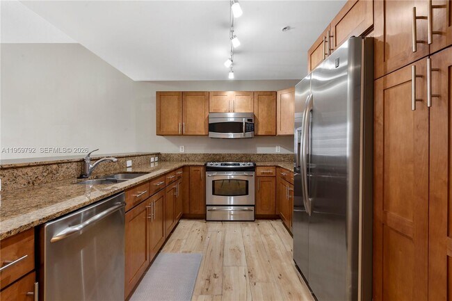 Building Photo - 8395 SW 73rd Ave