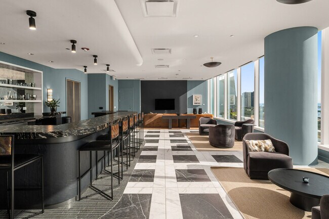 Building Photo - 1000 S Michigan Ave