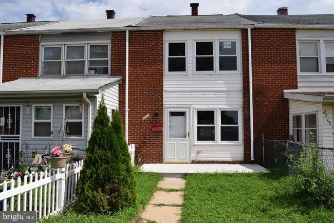 Building Photo - 2111 Larkhall Rd