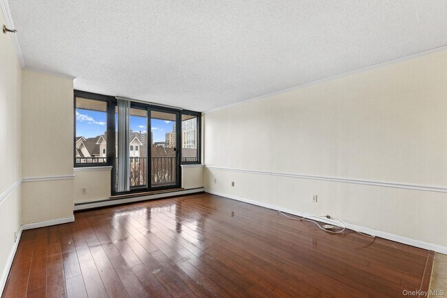 Building Photo - 25 Rockledge Ave