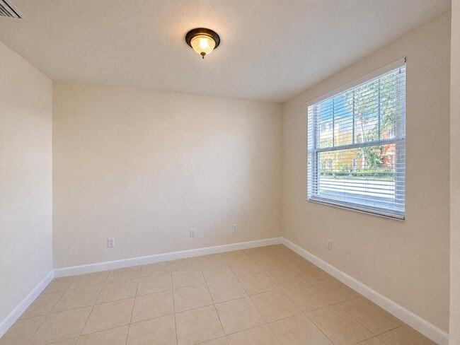 Building Photo - 780 Marina Del Ray Ln
