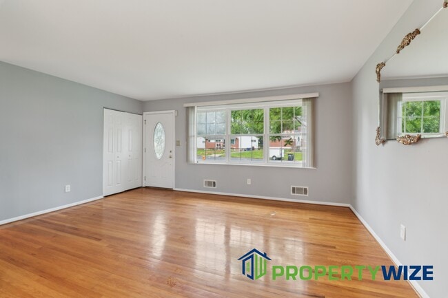 Building Photo - 9022 Samoset Rd