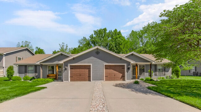 Building Photo - 16 Wallingford Dr
