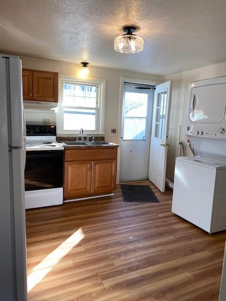 Building Photo - 106 Burnell Dr