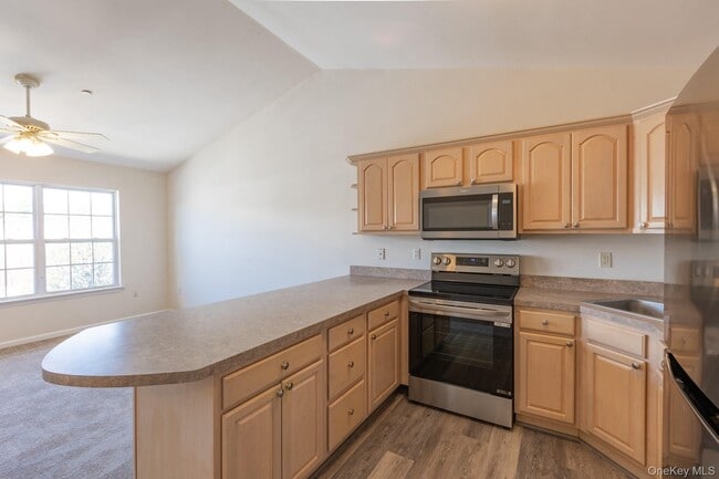 Building Photo - 314 Flurry Ln