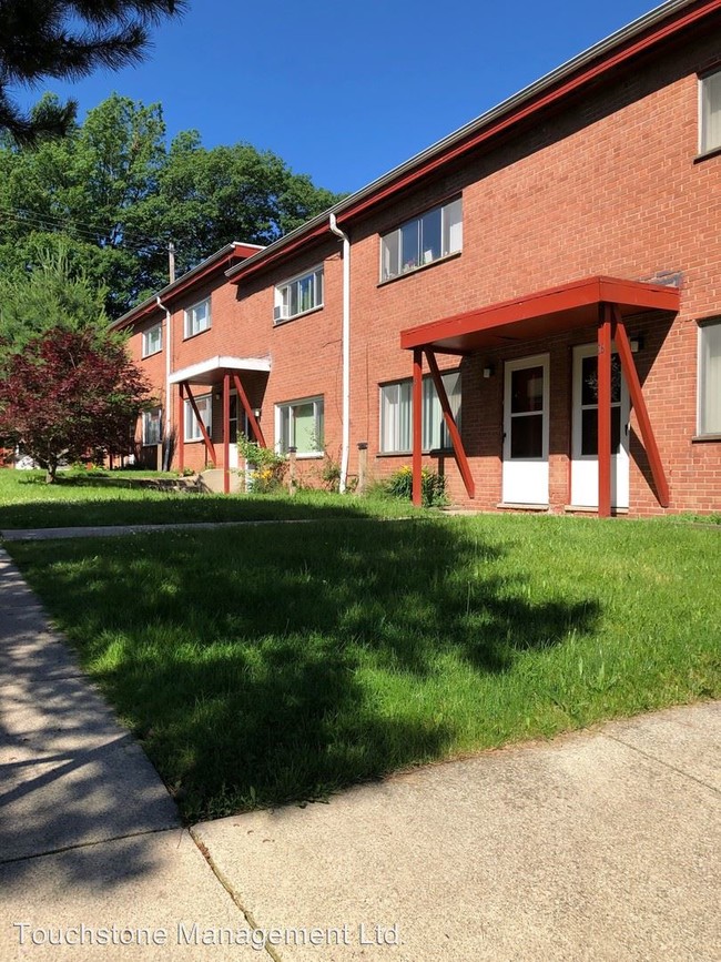 Building Photo - 18140 Euclid Ave
