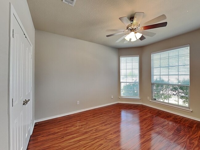 Building Photo - 6204 Kristen Dr