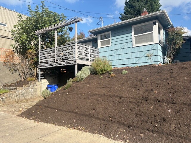 Primary Photo - 3326 SE 28th Pl
