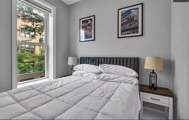 Building Photo - 448 N Aberdeen St