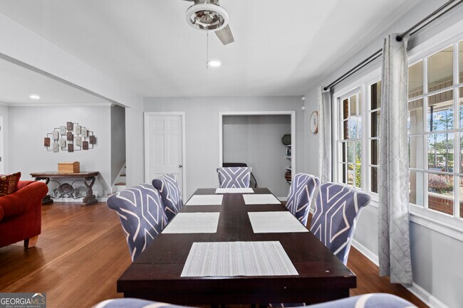 Building Photo - 3727 Calmer Cir