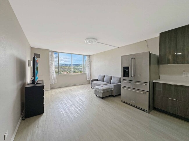 Building Photo - Salt Lake: 1 Bed, 1 Bath Condo w/ 1 Parkin...