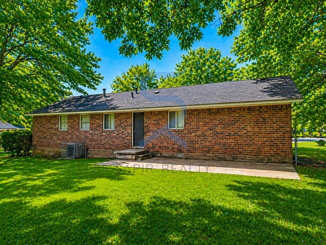 Building Photo - PRE-LEASING: Charming 3-Bed Home on Iron Gate Blvd: Cozy Comfort in 1075 Sq Ft, Jonesboro!