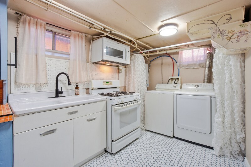 Building Photo - 753 Bellaire St