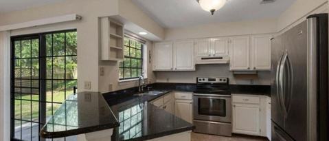 Building Photo - 2014 Mistral Ln E