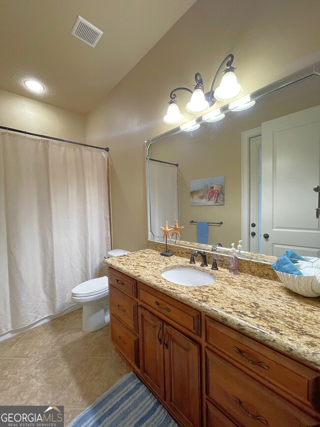 Building Photo - 208 Serpentine Dr