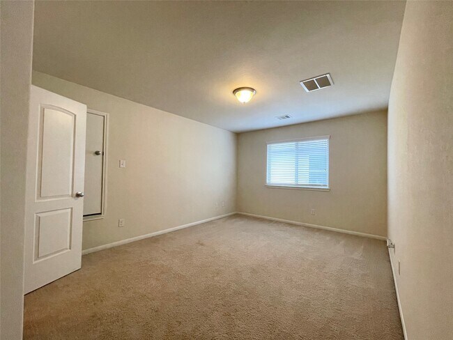 Building Photo - 3010 Overbrook Meadow Ln