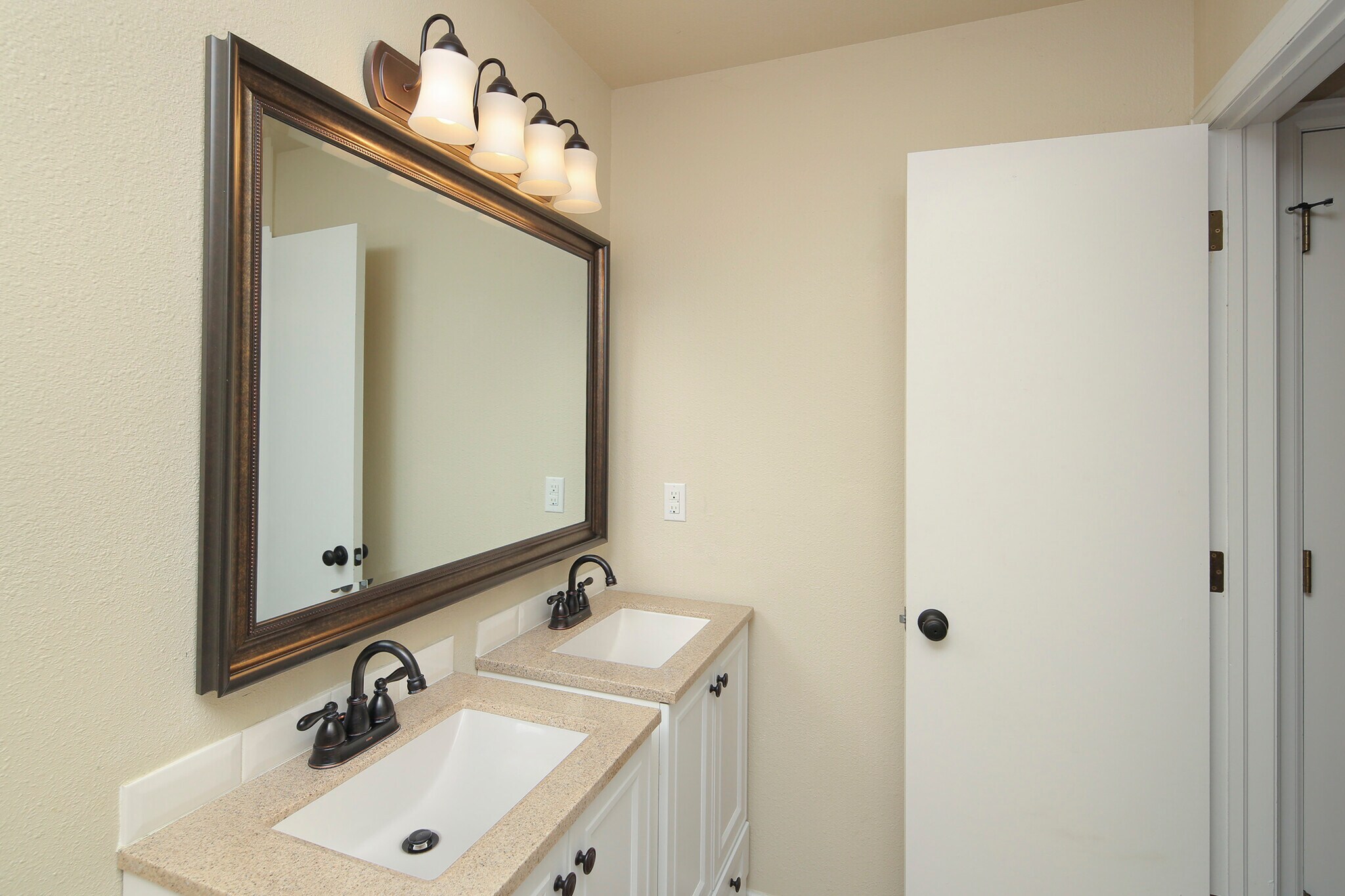 Building Photo - 2455 Sunstone Drive