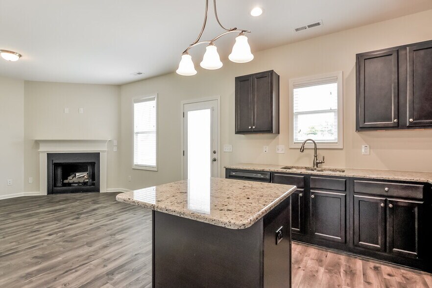 Building Photo - 125 Crawford Pkwy