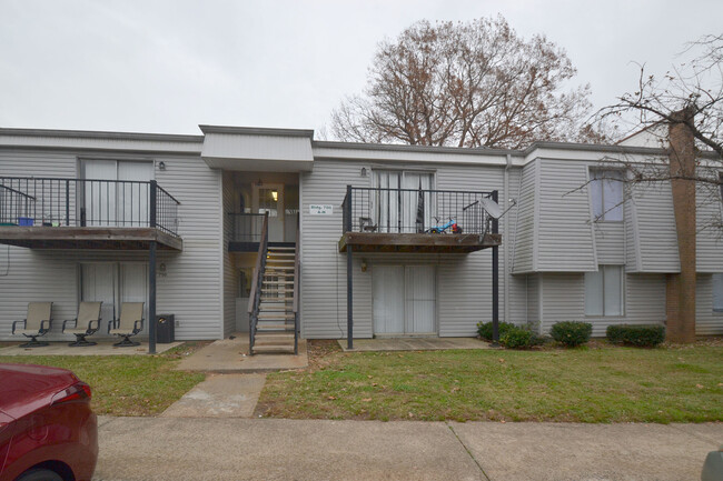 Primary Photo - High Meadow condo 1 BED, 1BATH Ground leve...