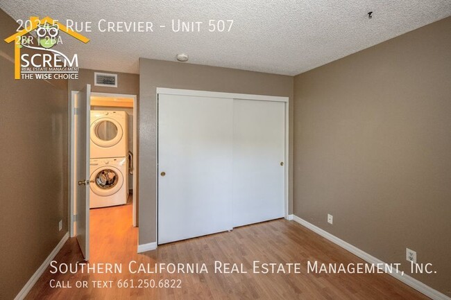 Building Photo - Two Bedroom Lower Unit in Santa Clarita