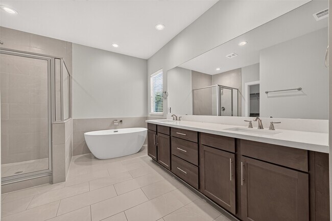 Building Photo - 8802 Hollister Pine Ct