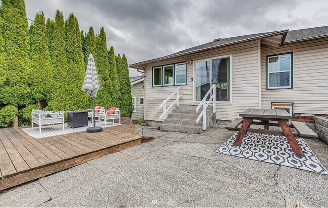 Building Photo - 2811 16th St