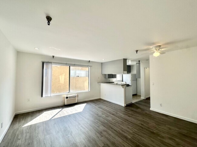 Interior Photo - SA