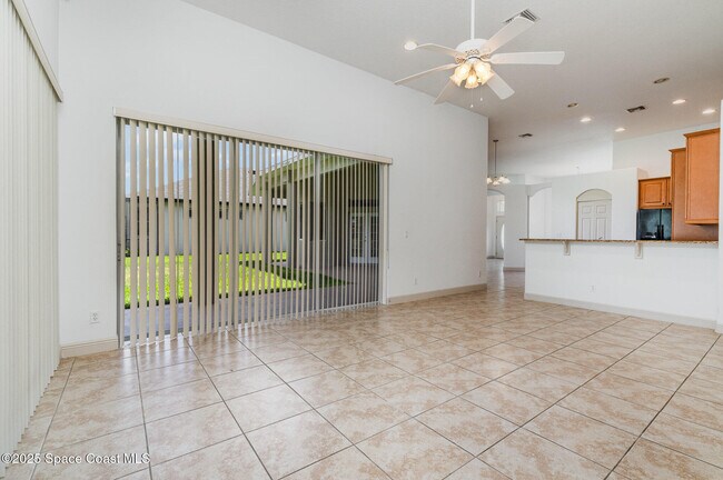 Building Photo - 3641 Gatlin Dr