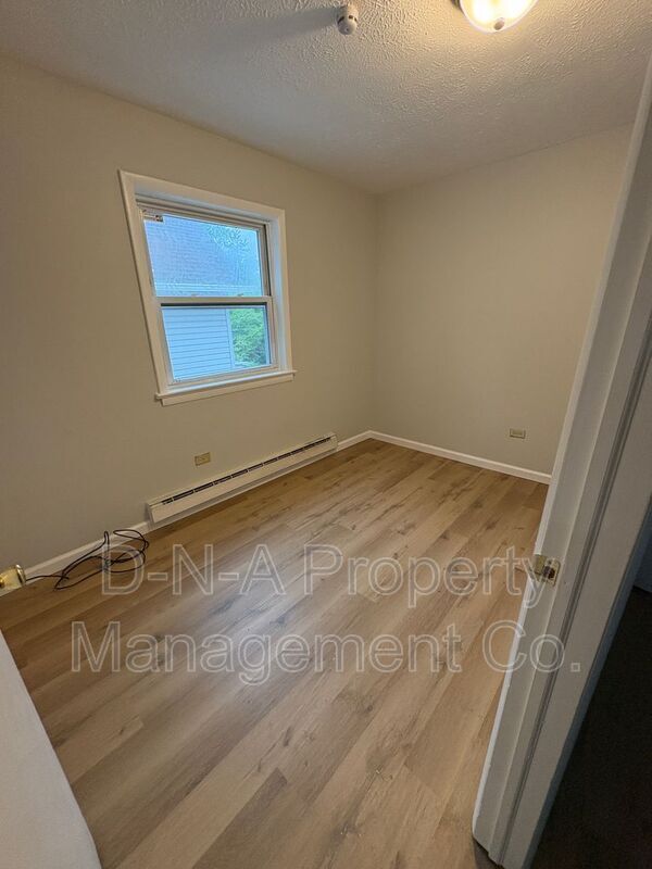 Building Photo - 267 Brodhead Ave