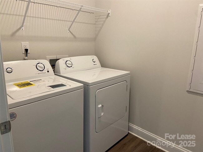 Building Photo - 4909 Helmsworth Dr