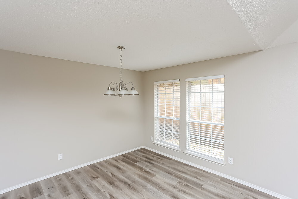 Building Photo - 4813 Cable Dr