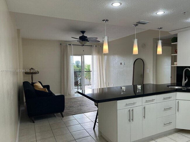 Building Photo - 3410 Coral Wy