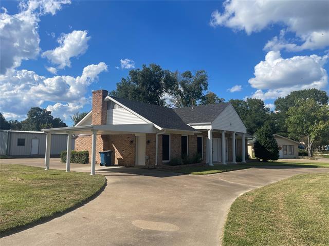 Building Photo - 810 Lucas Dr