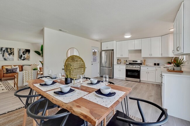 Building Photo - 74398 Myrsine Ave