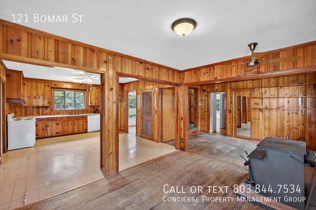 Building Photo - 121 Bomar St