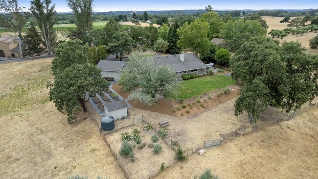 Building Photo - 7705 Starr Rd