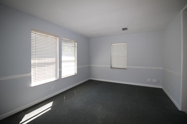 Building Photo - 11681 41st Ct N